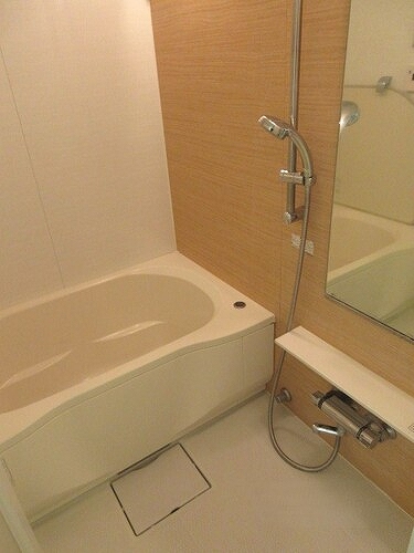 ローレルアイ千代田淡路町 浴室　※前回募集時2024年12月撮影の写真