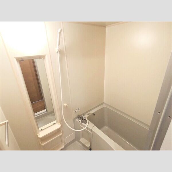 メゾンHOKUSHIN バス