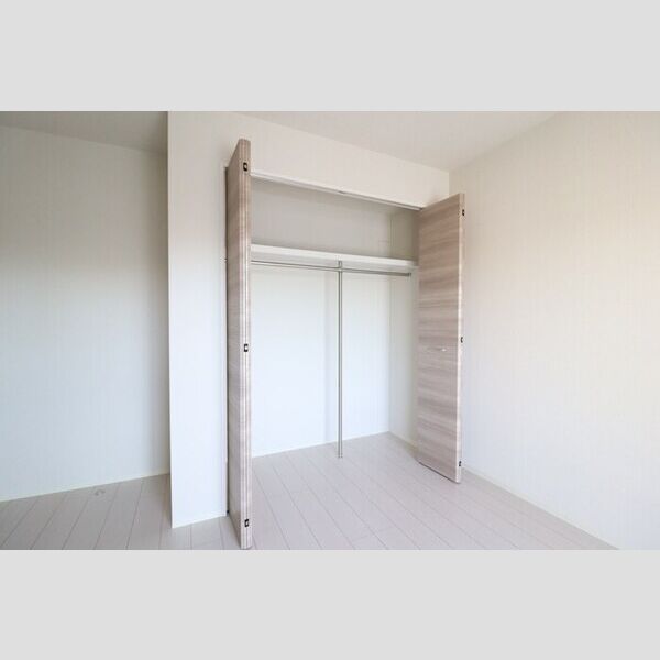 LIGHT  HOUSE702号室 クローゼット