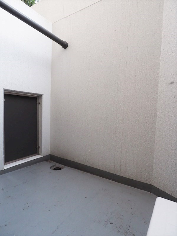 レジディア世田谷弦巻 ドライエリア