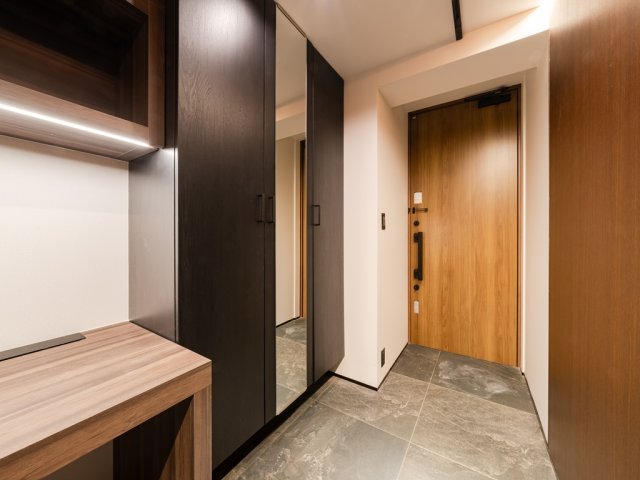 デコール代官山 玄関