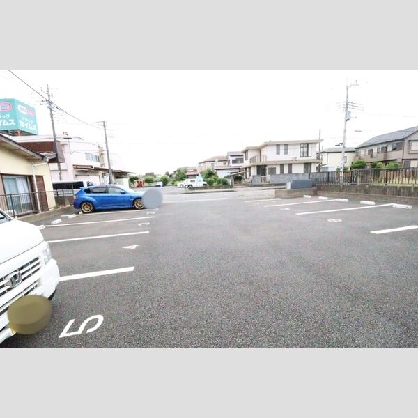 イオソレーユ　Ⅱ101号室 駐車場