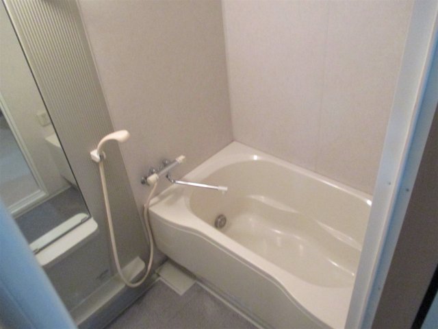 パインリッチ湘南0205号室 お風呂