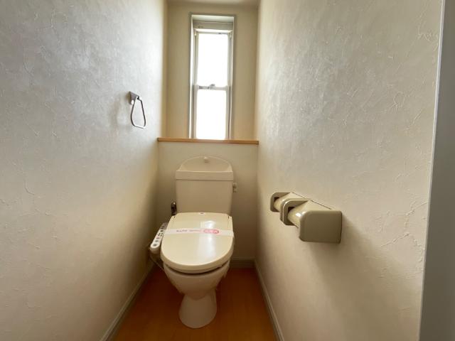 ファミール茅ヶ崎201号室 トイレ