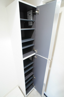 FERIO三ツ沢1階 玄関