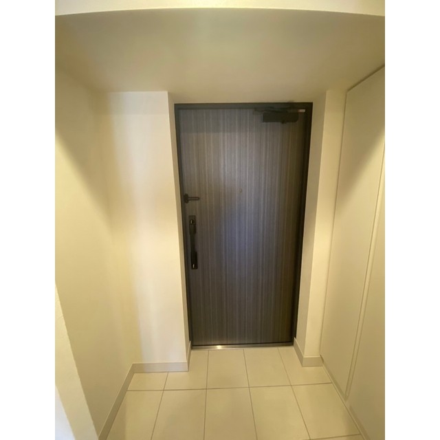 プレール・ドゥーク川口並木 玄関