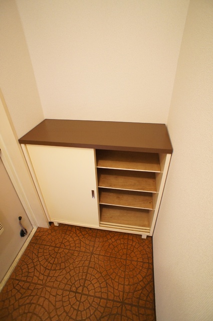 アネックス本郷 下駄箱