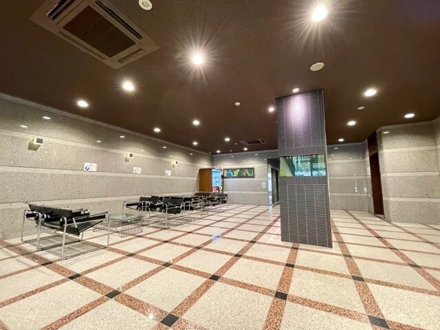 レジディア目白 エントランス