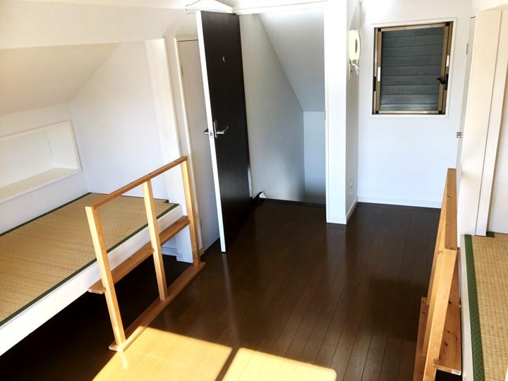 みずほ台ガレージ付き戸建 物置としても使える3階洋室！日当たり良好です！