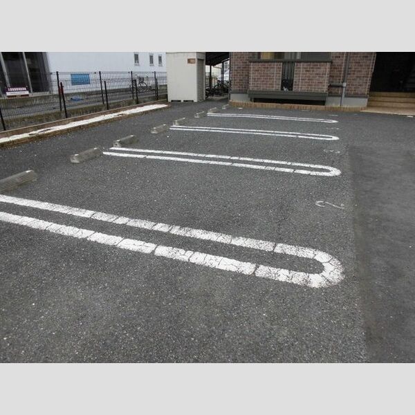 セピアコート 駐車場