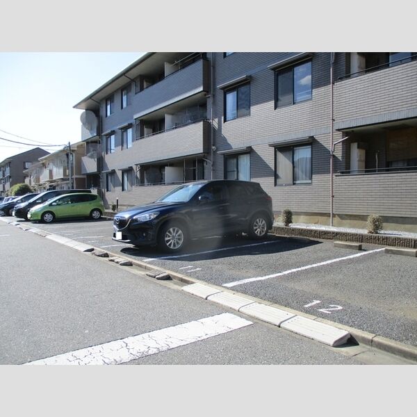 カーサみつわ台　E 駐車場