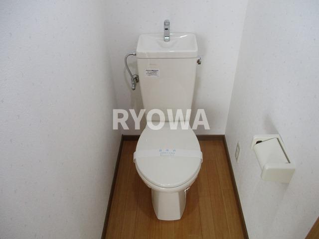 小菅4丁目賃貸住宅 【トイレ】 掲載の写真は退去前の写真となります。