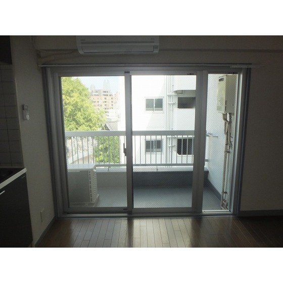 パシフィック麻布マンション0606号室 出窓