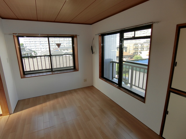 ハイツ八番館 内観