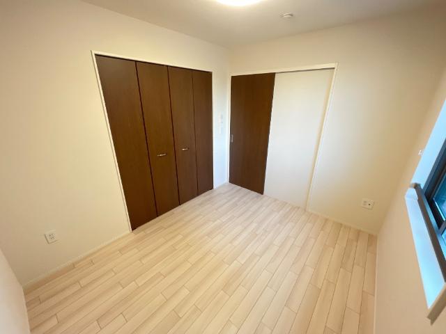 グラン・レセルバ浦和202号室 洋室