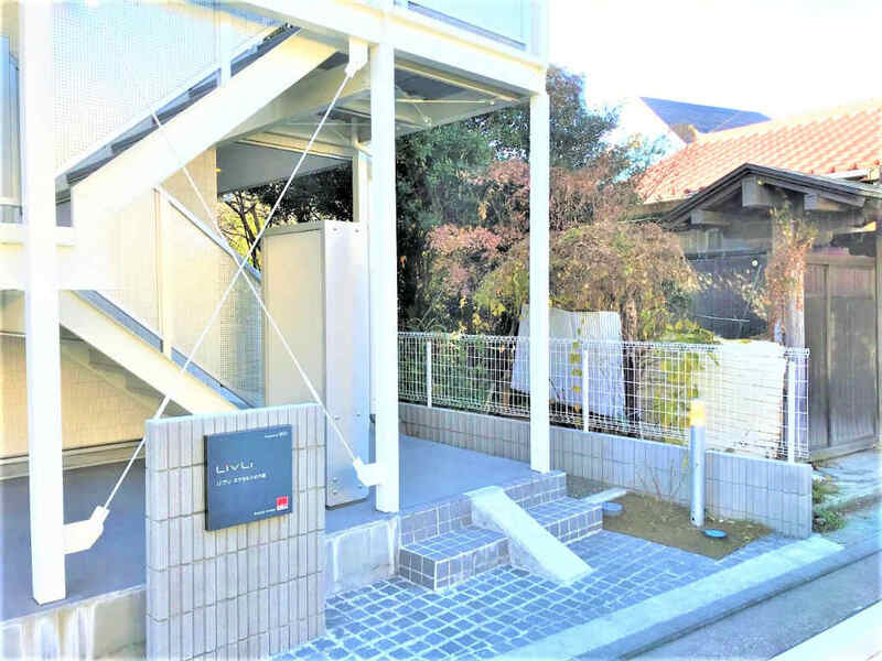 リブリ・エクセルシオ六浦2階 エントランス