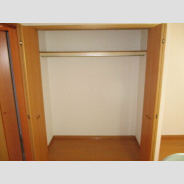 プチ・メゾンK&K201号室 201(クローゼット)