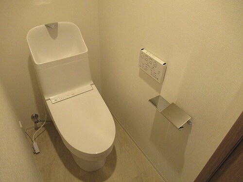 ライオンズ横濱関内レジデンス 洗浄便座付きトイレ