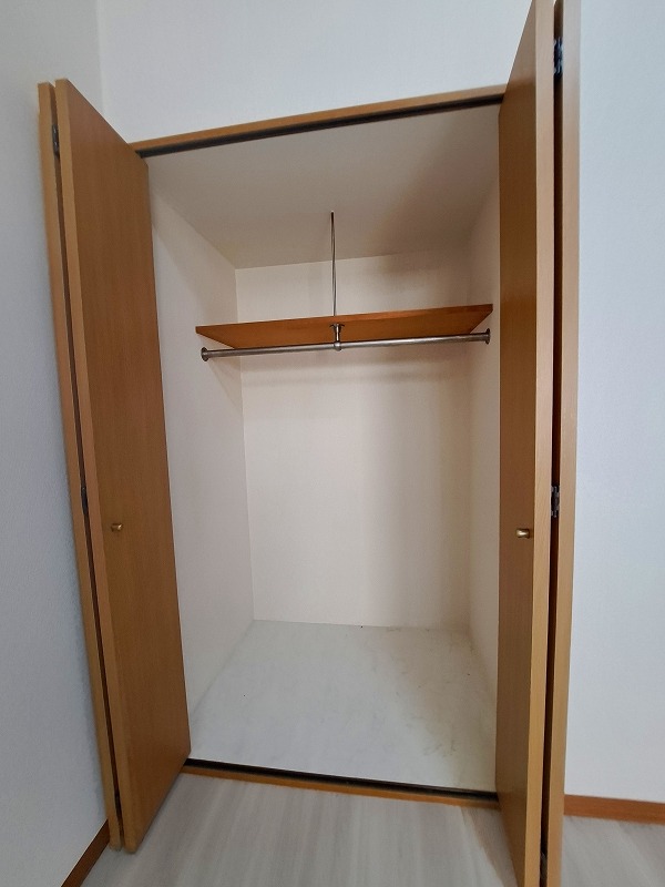 サンヴィアーレ坂本1階 収納