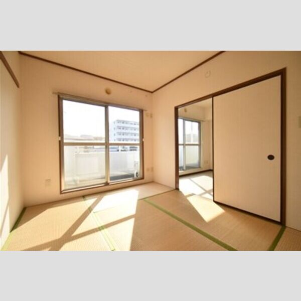 Bellevue壱番館216号室 居室