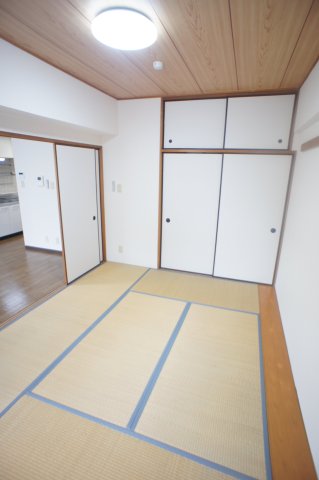 リビエール本郷0803号室 和室があれば客間としても活用できます