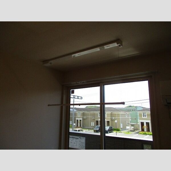 ハーモニックコート羽鳥野　B206号室 室内物干し