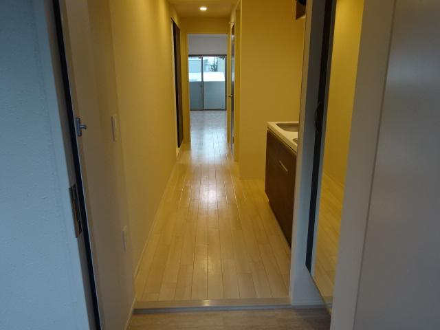 湘南エクセレントⅢ205号室 廊下