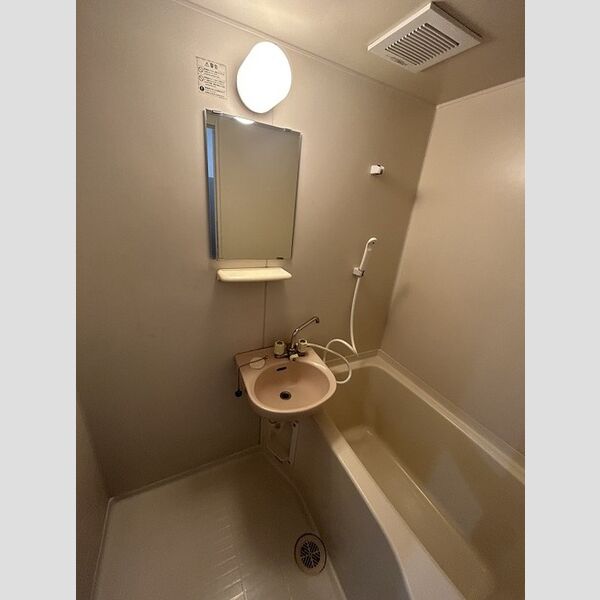 メープルリーフ 浴室