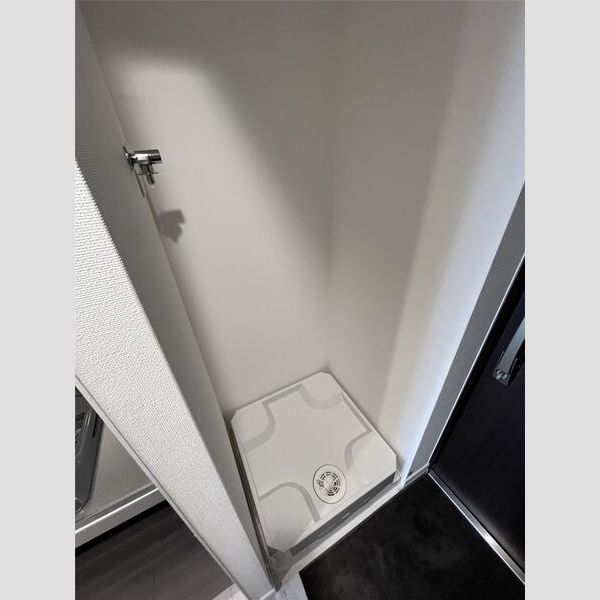 S-RESIDENCE横浜大通り公園1103号室 リビング