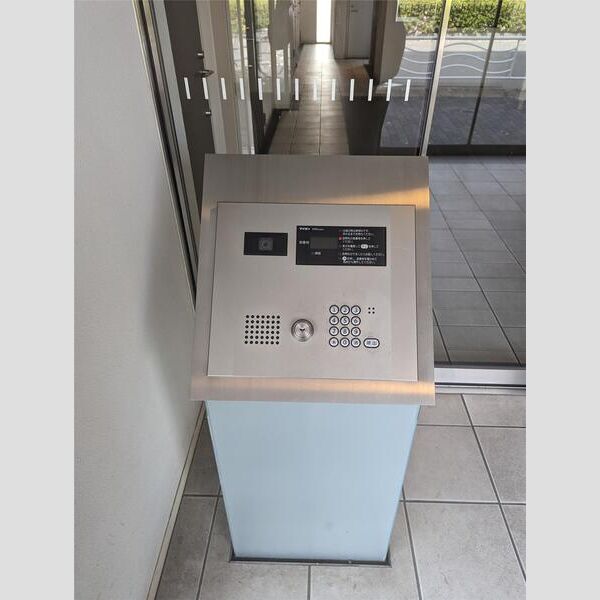 S-FORT潮見601号室 エントランス