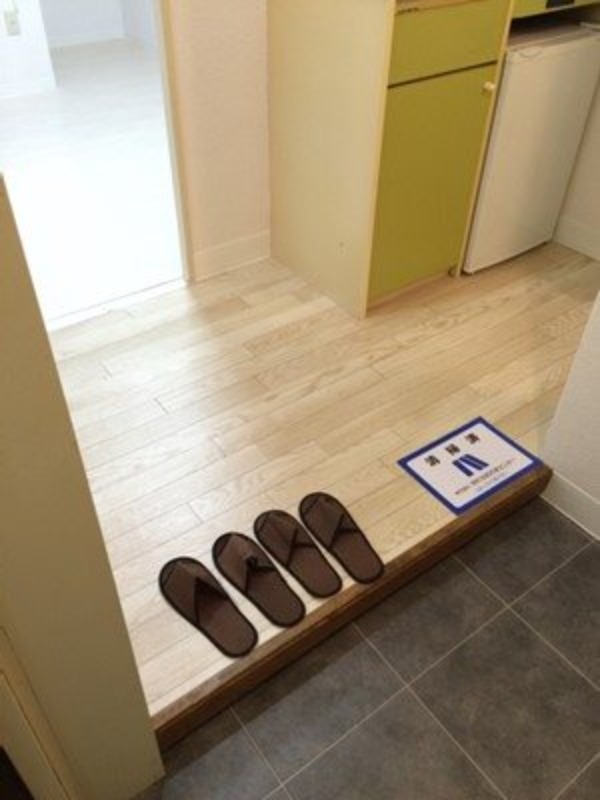 ダイカンプラザ横浜シティ2階 玄関