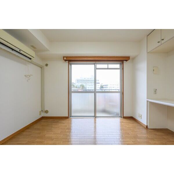 第12明智ビル リビング