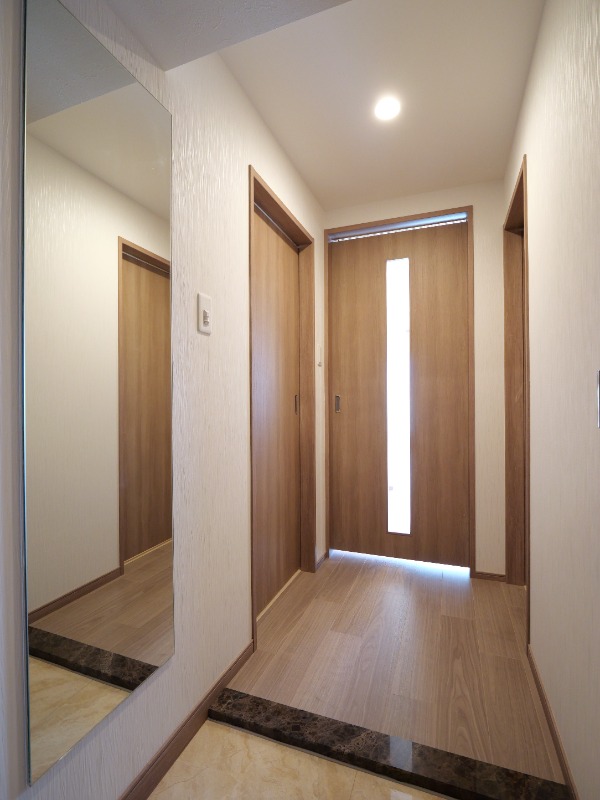 プレジオ西新井2階 玄関