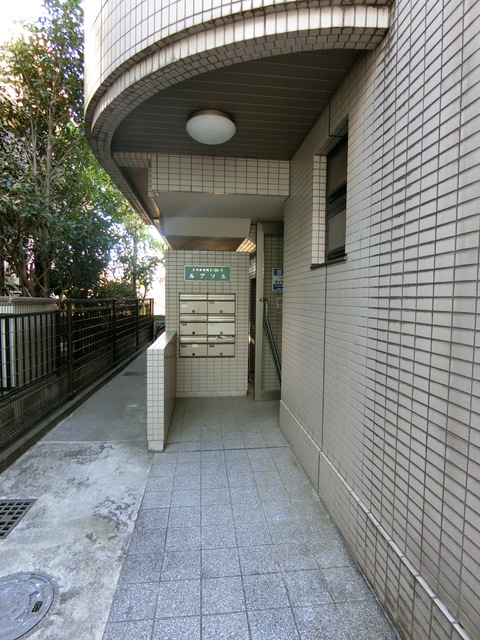 ルアソル0202号室 エントランス