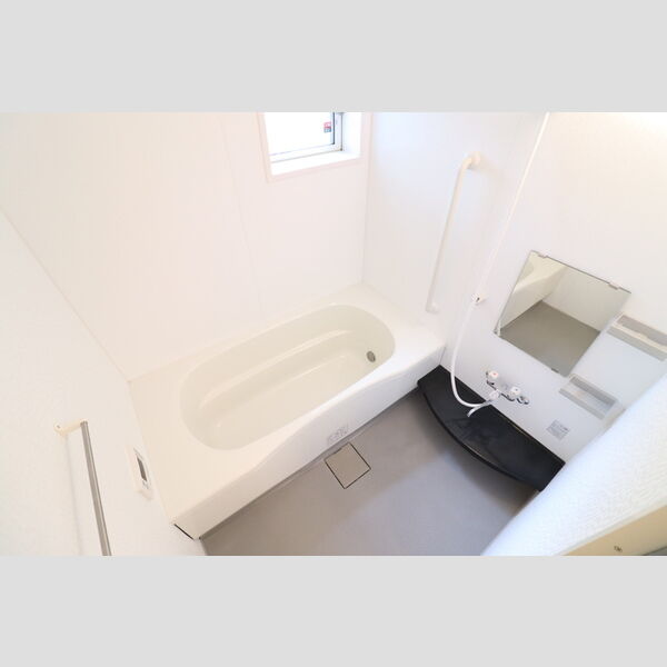 クレセント・シャンブル101号室 浴室