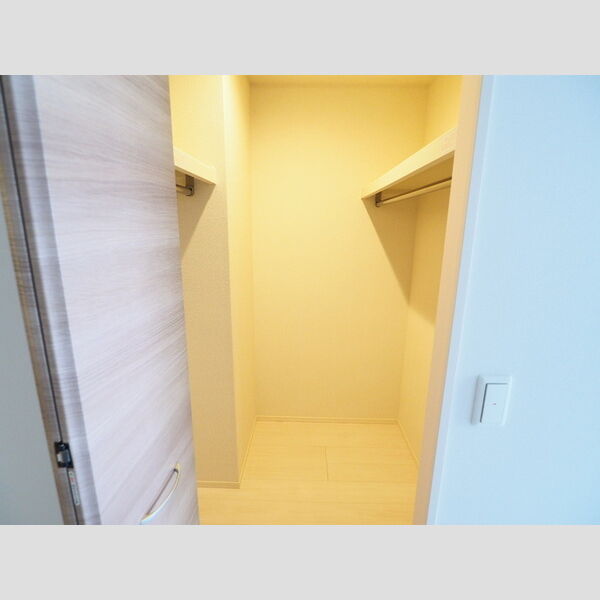 インコントリ101号室 クローゼット