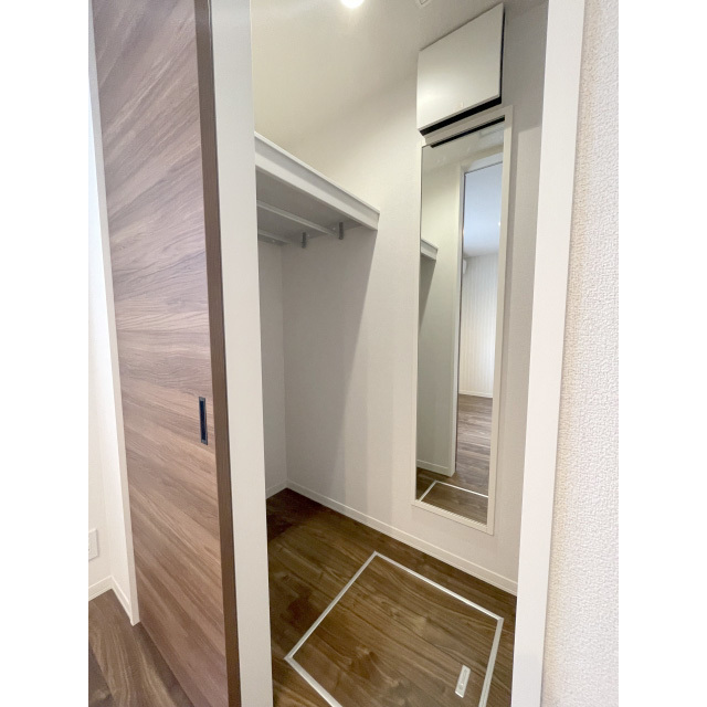 シャーメゾン国立ウエスト ウォークインクローゼット