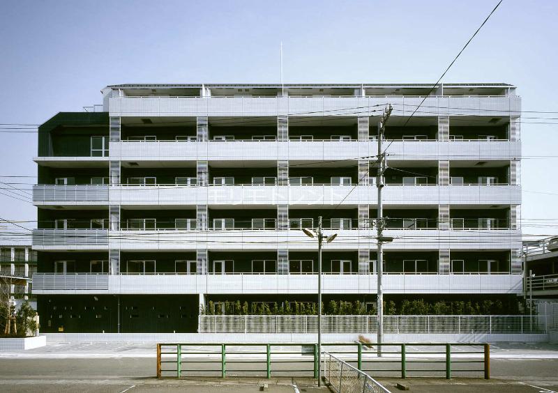 カスタリア鶴見3階 外観