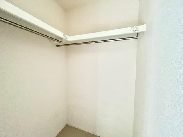 ローズ・ヴェルジュ ウォークインクローゼット