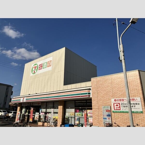 セレスティア柴又Ⅴ セブンイレブン葛飾新柴又駅前店　176m
