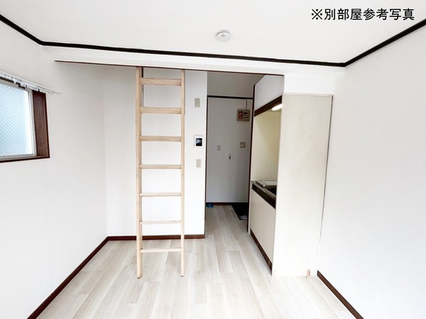 ブルーウィング203号室 リビング