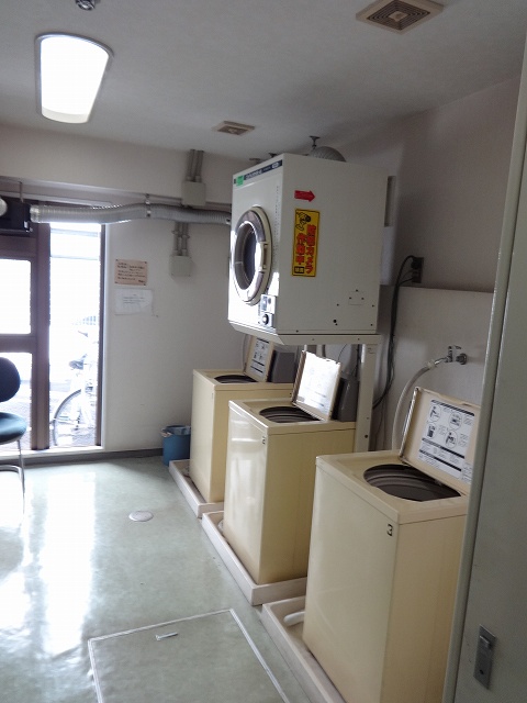 コスモ横浜保土ヶ谷7階 コインランドリー