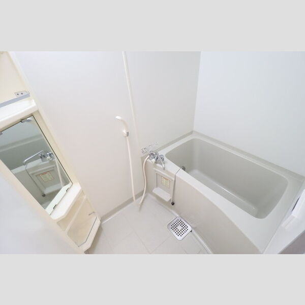 グランシャリオ105号室 同建物別部屋の参考画像