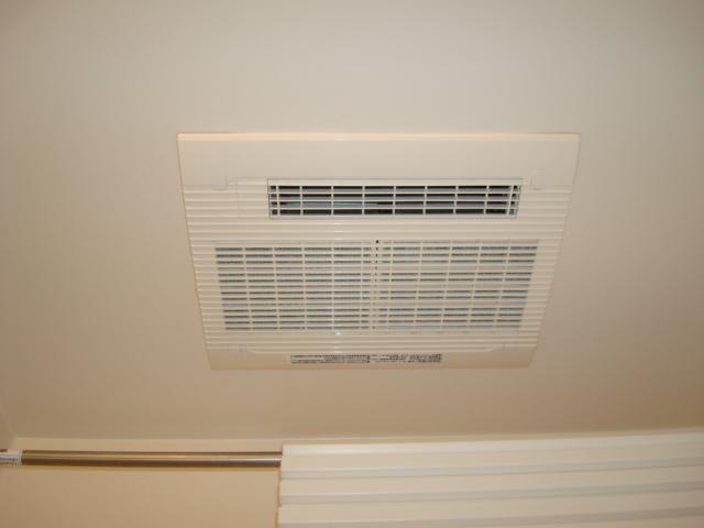 トゥ　ヴェール（Ｔout　Vert）103号室 浴室乾燥機