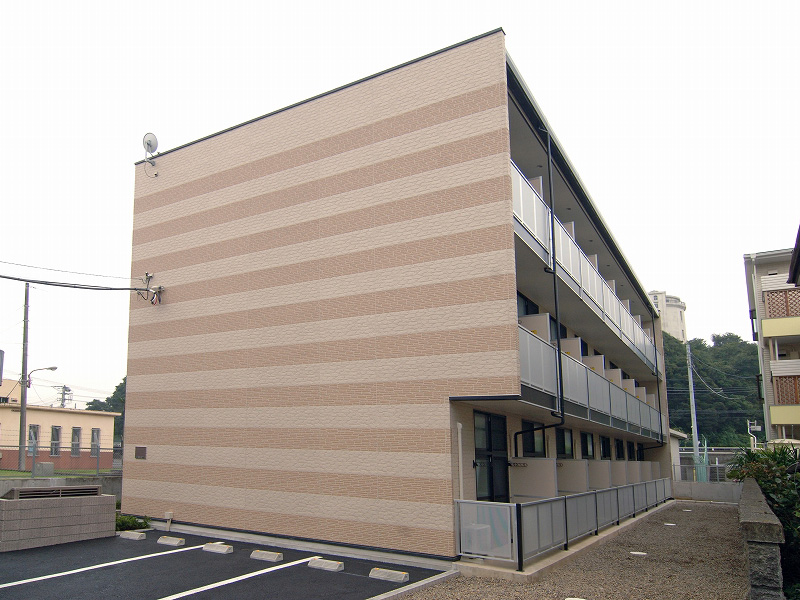 レオパレスエクセル　都町の外観画像