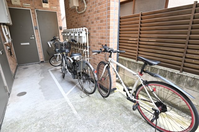 リプロン東蒲田1階 駐輪場