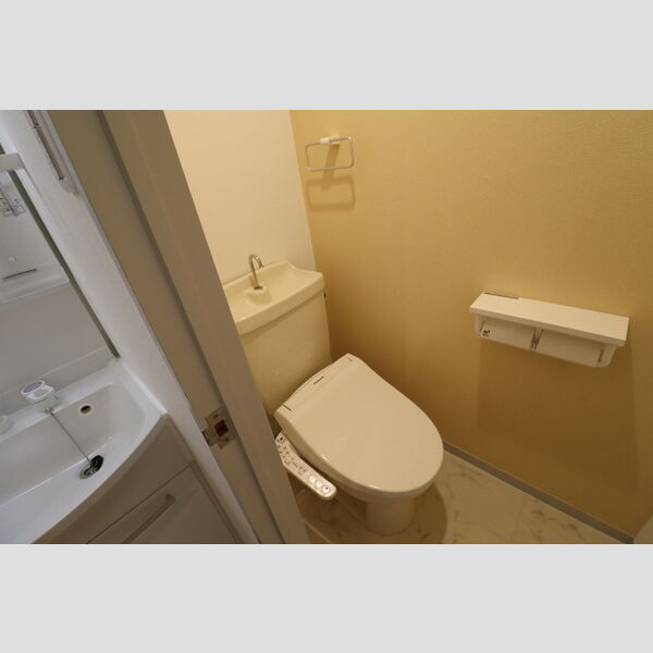 ビラ・ジュニペラス　A棟202号室 トイレ