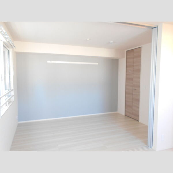 メゾン茶々201号室 洋室