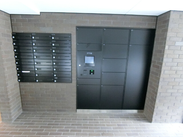 ルネサンスコート高田馬場Calme2階 エントランス