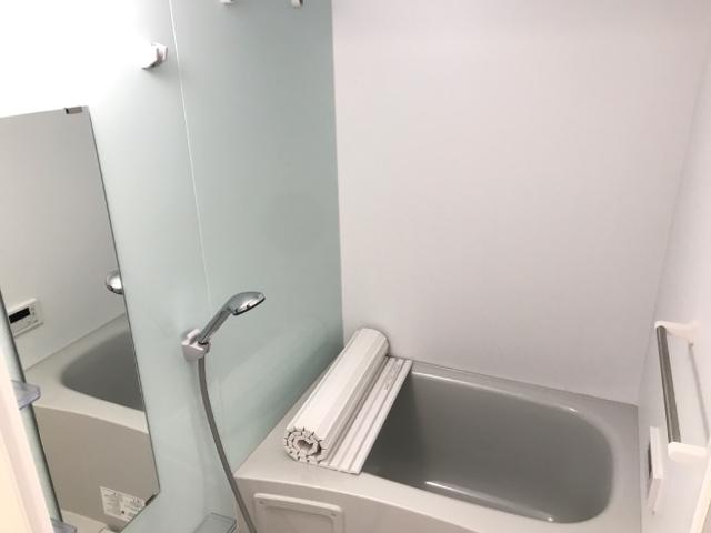 ツー・ヒル・ライブ203号室 浴室